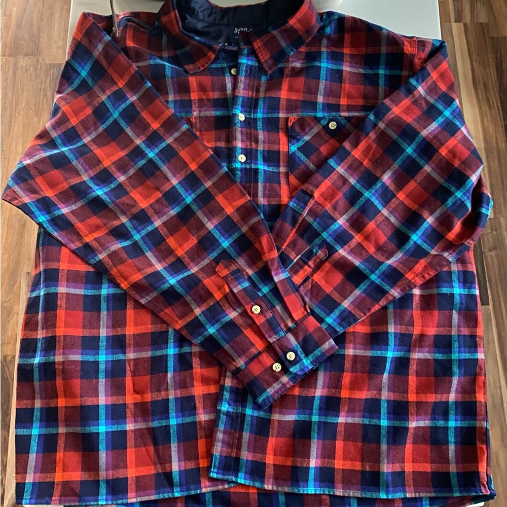 Red and Blue Casual Button Down Shirt with Plaid Pattern